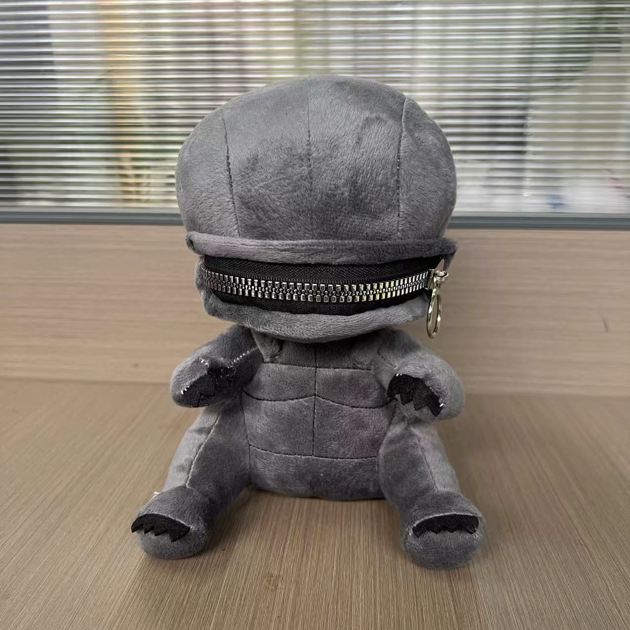 Simpatico Peluche a Forma di A - Xenomorph Kids Toys recensione e prezzo